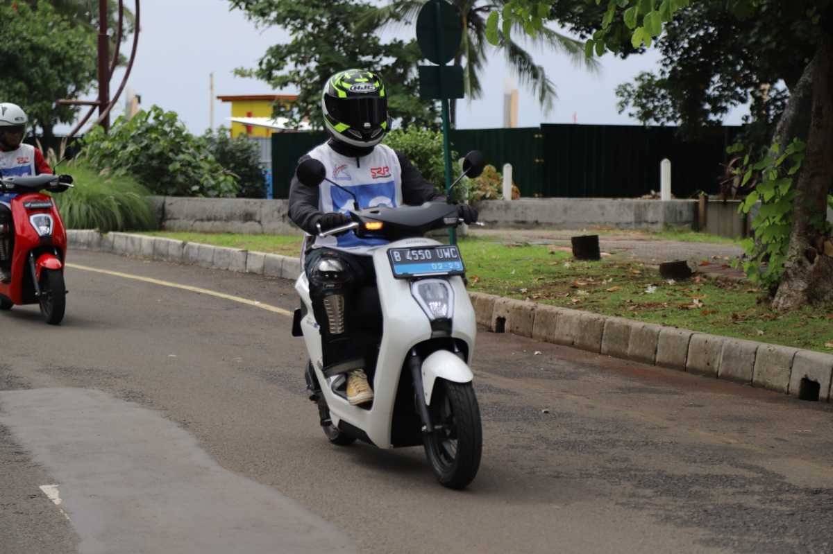 Ini 5 Hal Yang Harus Diketahui Pengendara Motor Listrik Pemula